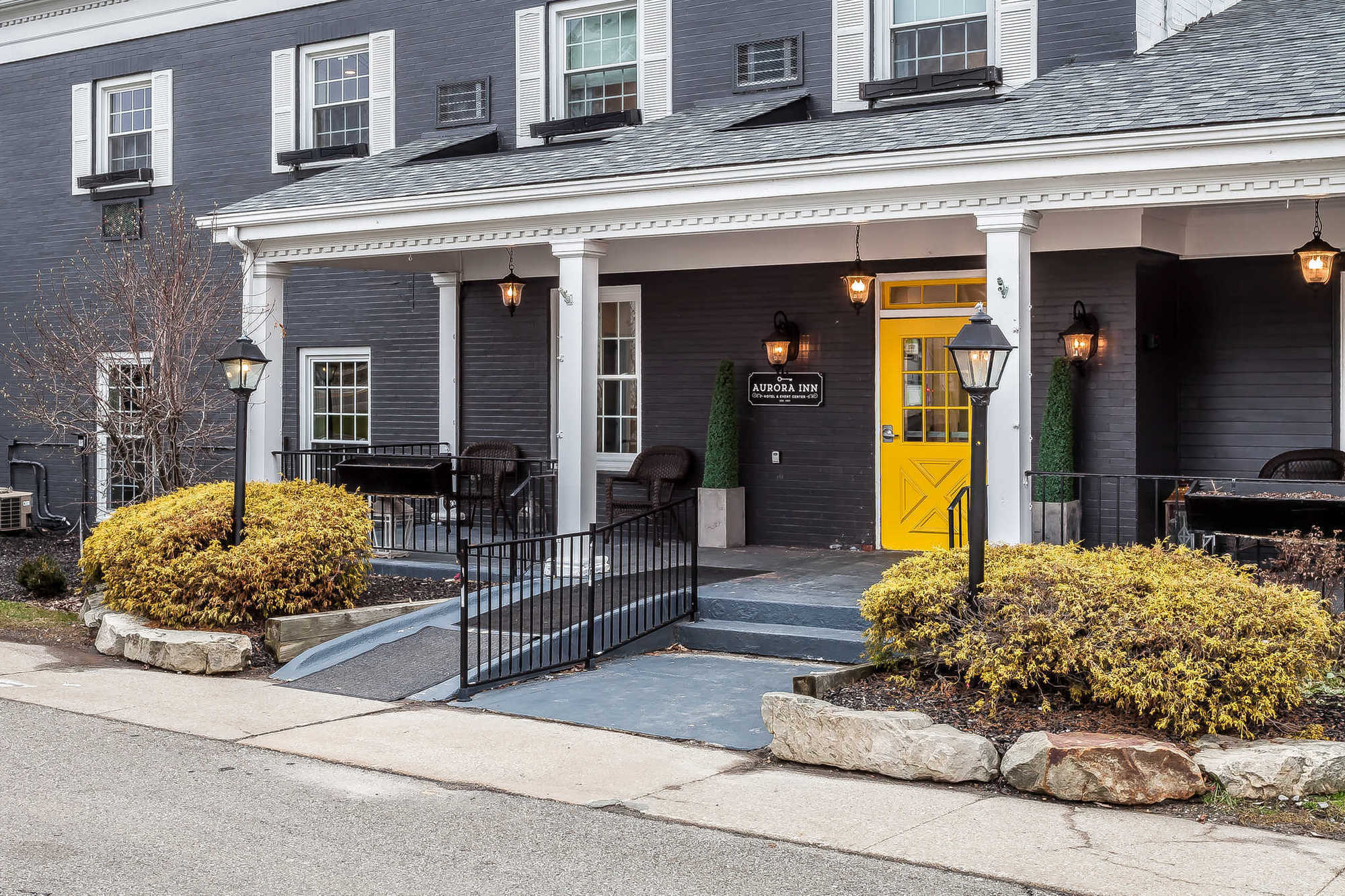 The Aurora Inn Hotel And Event Center Exterior foto